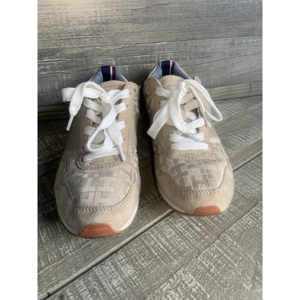 Tommy Hilfiger Women's Sneakers Shoes Size 7.5 Tan Wonderful Condition - Picture 2 of 8